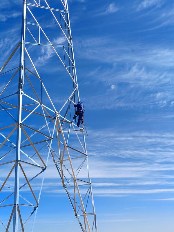 《向云端》，，，，蔡兴华.jpg