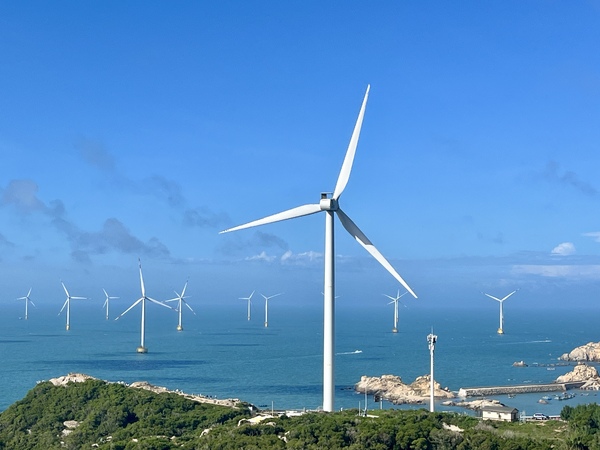 《海风律动》 作者：胡嘉勋.jpg