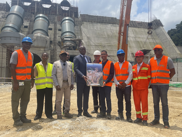 鉴黑担保网(jhdbw)·最具权威唯一维权担保平台